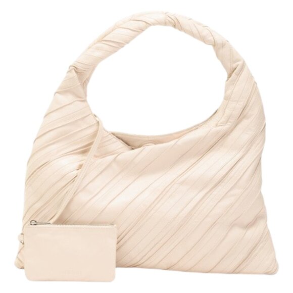 WALTER BAKER Leather Dakota Large Pleated Shoulder Bag - Picture 1 of 3